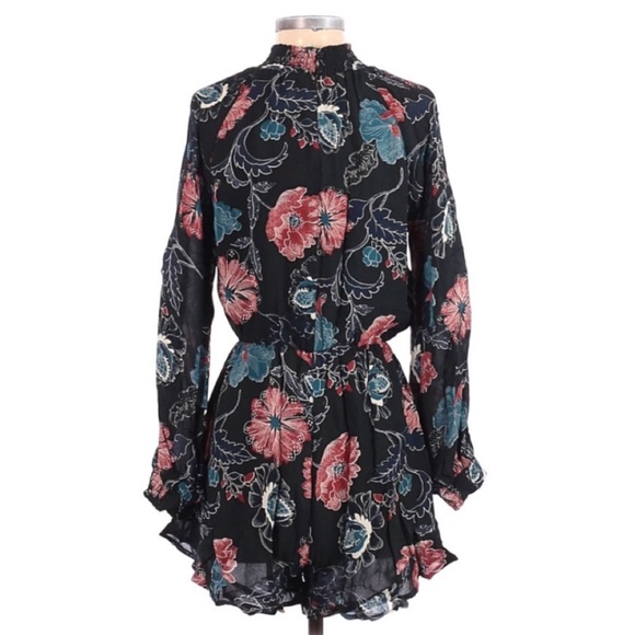 NWT ASTR the Label Eva Romper Dark Green Floral Jumper - Picture 10 of 11